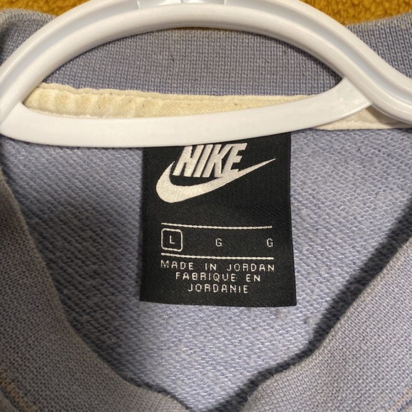Distressed nike crew crop - Picture 6 of 6